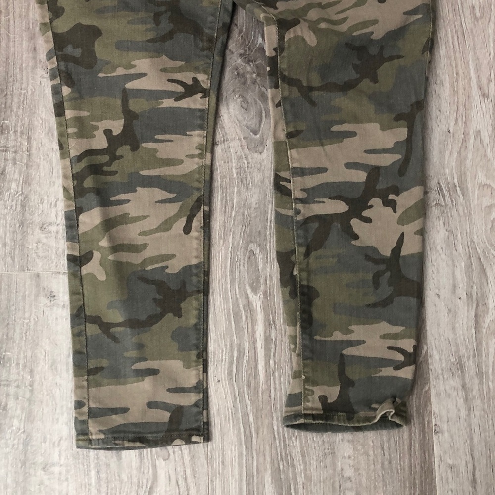 LEVI’S CAMO PRINT 711 SKINNY ANKLE WOMEN'S JEANS | 31 - Picture 8 of 14